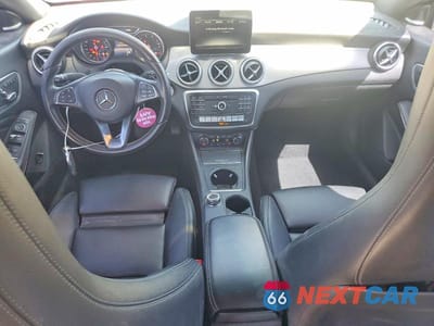 Zdjęcie 8 z 13 samochodu: 2017 MERCEDES-BENZ CLA 250 VIN:WDDSJ4EB6HN424097 - miniatura