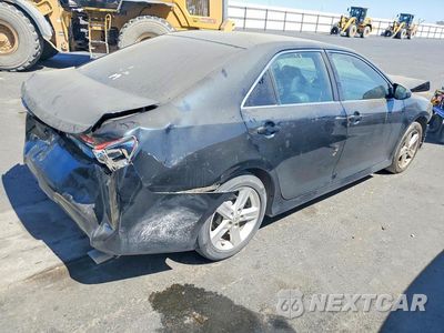Trzecie zdjęcie samochodu z tyłu: 2014 TOYOTA CAMRY SE VIN:4T1BF1FK2EU819044 - miniatura