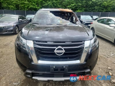 Piąte zdjęcie samochodu w środku: 2025 NISSAN PATHFINDER PLATINUM VIN:5N1DR3DK9SC244201 - miniatura