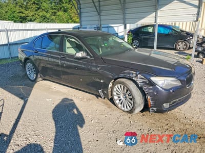 Czwarte zdjęcie samochodu z boku: 2010 BMW 750 LI VIN:WBAKB8C56ACY63715 - miniatura