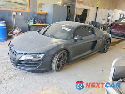 2012 AUDI R8 5.2 QUATTRO WUAENAFG3CN002501 - główne zdjęcie licytacji z USA - miniatura