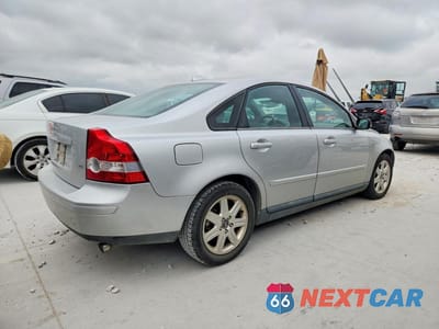 Trzecie zdjęcie samochodu z tyłu: 2005 VOLVO S40 T5 VIN:YV1MS682952118445 - miniatura
