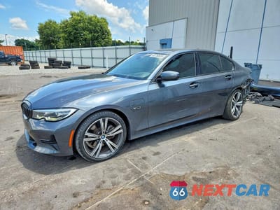 2022 BMW 330E WBA5P7C05NFL65779 - główne zdjęcie licytacji z USA - miniatura