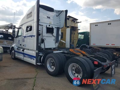 Trzecie zdjęcie samochodu z tyłu: 2019 VOLVO VNL SEMI TRUCK VIN:4V4NC9EH3KN873574 - miniatura
