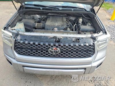 Zdjęcie 11 z 12 samochodu: 2018 TOYOTA TUNDRA PLATINUM VIN:5TFAW5F15JX747635 - miniatura
