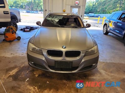 Piąte zdjęcie samochodu w środku: 2010 BMW 328 I SULEV VIN:WBAPH5G52ANM36047 - miniatura