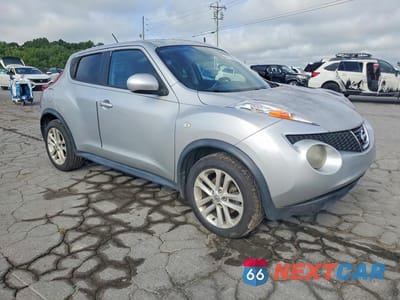 Czwarte zdjęcie samochodu z boku: 2014 NISSAN JUKE SV VIN:JN8AF5MR2ET353228 - miniatura