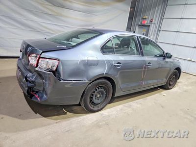 Trzecie zdjęcie samochodu z tyłu: 2014 VOLKSWAGEN JETTA BASE VIN:3VW2K7AJ0EM209890 - miniatura