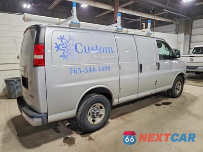 Trzecie zdjęcie samochodu z tyłu: 2015 GMC SAVANA G3500 VIN:1GTZ7TCG7F1225192 - miniatura