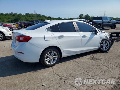 Trzecie zdjęcie samochodu z tyłu: 2019 CHEVROLET CRUZE LT VIN:1G1BE5SM9K7119921 - miniatura