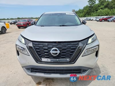 Piąte zdjęcie samochodu w środku: 2022 NISSAN ROGUE SV VIN:5N1BT3BA9NC709809 - miniatura