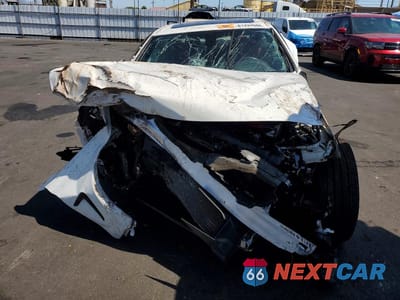 Piąte zdjęcie samochodu w środku: 2018 BMW 440I VIN:WBA4W7C55JAB87943 - miniatura