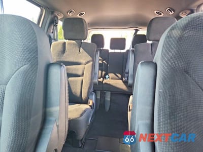 Zdjęcie 10 z 13 samochodu: 2018 DODGE GRAND CARAVAN SE VIN:2C4RDGBG3JR304283 - miniatura
