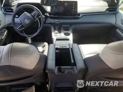 Zdjęcie 8 z 12 samochodu: 2022 TOYOTA SIENNA XSE VIN:5TDXRKEC9NS085170 - miniatura
