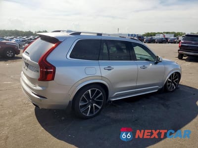 Trzecie zdjęcie samochodu z tyłu: 2018 VOLVO XC90 T6 VIN:YV4A22PK9J1351547 - miniatura