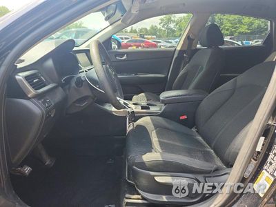 Zdjęcie 7 z 12 samochodu: 2019 KIA OPTIMA LX VIN:5XXGT4L32KG312051 - miniatura
