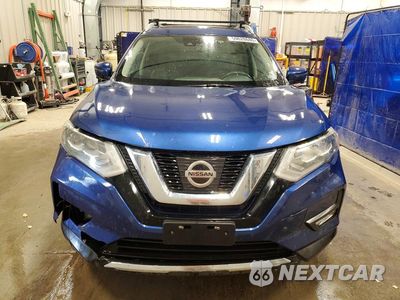 Piąte zdjęcie samochodu w środku: 2017 NISSAN ROGUE SV/SL VIN:5N1AT2MV3HC795242 - miniatura