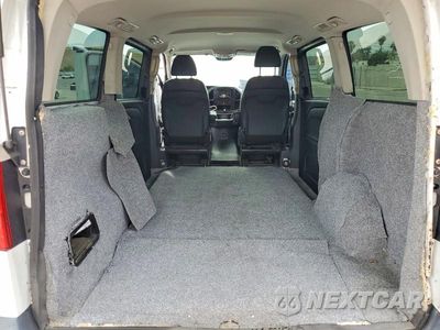 Zdjęcie 10 z 13 samochodu: 2016 MERCEDES-BENZ METRIS VIN:WD4PG2EE3G3113255 - miniatura