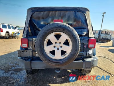 Zdjęcie 6 z 12 samochodu: 2007 JEEP WRANGLER SAHARA VIN:1J4FA54167L125935 - miniatura