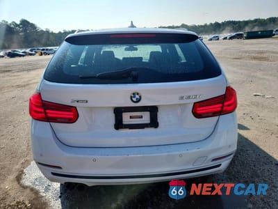 Zdjęcie 6 z 12 samochodu: 2017 BMW 330 XI VIN:WBA8K3C32HA022931 - miniatura