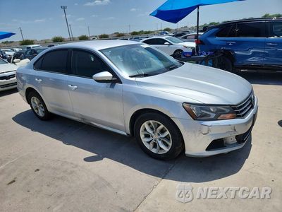 Czwarte zdjęcie samochodu z boku: 2018 VOLKSWAGEN PASSAT S VIN:1VWAA7A37JC017944 - miniatura