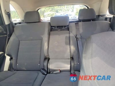 Zdjęcie 10 z 14 samochodu: 2017 KIA SORENTO L VIN:5XYPG4A33HG193583 - miniatura