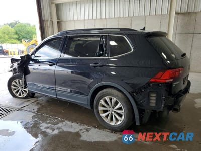 Drugie zdjęcie samochodu z przodu: 2019 VOLKSWAGEN TIGUAN SE VIN:3VV2B7AX4KM104645 - miniatura