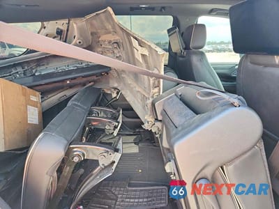 Zdjęcie 11 z 13 samochodu: 2021 GMC YUKON SLT VIN:1GKS2BKD8MR119158 - miniatura