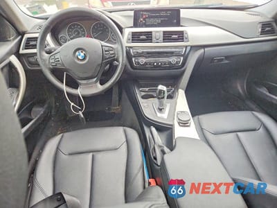 Zdjęcie 8 z 12 samochodu: 2016 BMW 320 I VIN:WBA8E1G54GNT38202 - miniatura