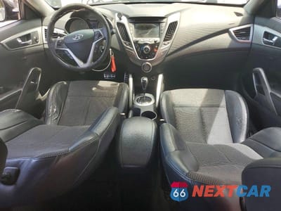 Zdjęcie 8 z 12 samochodu: 2013 HYUNDAI VELOSTER BASE VIN:KMHTC6AD9DU130880 - miniatura