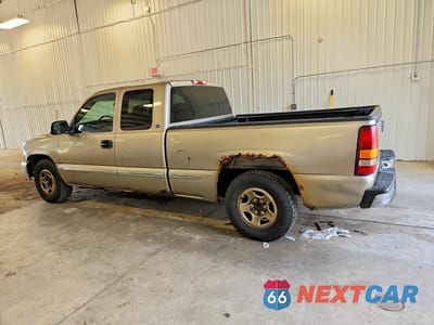 Drugie zdjęcie samochodu z przodu: 2000 GMC NEW SIERRA C1500 VIN:1GTEC19T3YZ170120 - miniatura