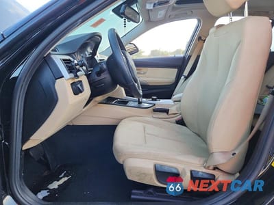 Zdjęcie 7 z 12 samochodu: 2017 BMW 320 I VIN:WBA8E1G3XHNU15655 - miniatura