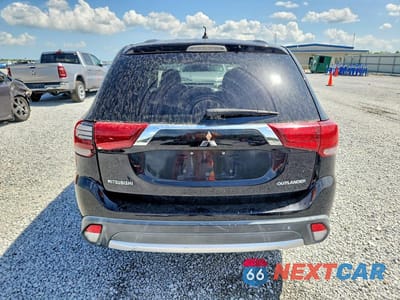 Zdjęcie 6 z 13 samochodu: 2016 MITSUBISHI OUTLANDER ES VIN:JA4AD2A35GZ039695 - miniatura