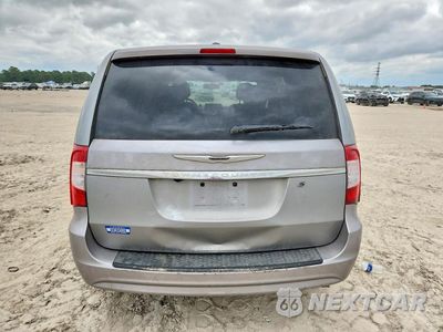 Zdjęcie 6 z 13 samochodu: 2014 CHRYSLER TOWN & COUNTRY S VIN:2C4RC1HG4ER277205 - miniatura