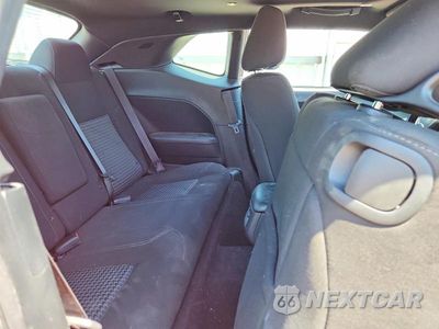Zdjęcie 19 z 26 samochodu: 2023 DODGE CHALLENGER SXT VIN:2C3CDZAG0PH602439 - miniatura