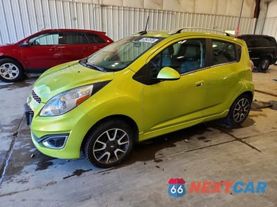 2013 CHEVROLET SPARK 2LT KL8CF6S94DC586824 - główne zdjęcie licytacji z USA - miniatura