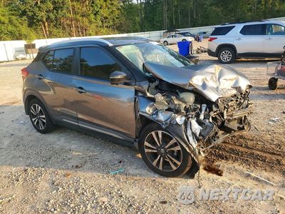 Czwarte zdjęcie samochodu z boku: 2020 NISSAN KICKS SR VIN:3N1CP5DV3LL535927 - miniatura