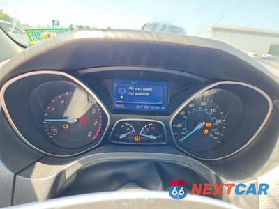 Zdjęcie 9 z 12 samochodu: 2013 FORD FOCUS SE VIN:1FADP3K28DL305043 - miniatura