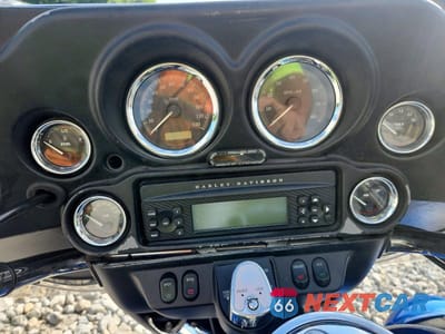 Zdjęcie 7 z 10 samochodu: 2007 HARLEY-DAVIDSON FLHTCUI VIN:1HD1FC4187Y713133 - miniatura