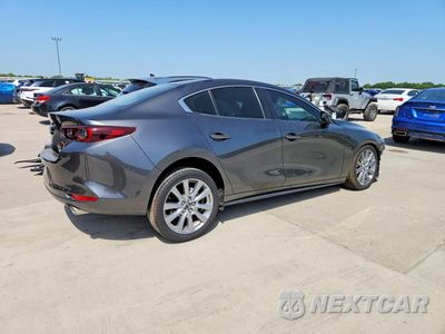 Trzecie zdjęcie samochodu z tyłu: 2023 MAZDA 3 PREFERRED VIN:3MZBPACM9PM374006 - miniatura