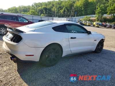 Trzecie zdjęcie samochodu z tyłu: 2016 FORD MUSTANG VIN:1FA6P8TH8G5223511 - miniatura