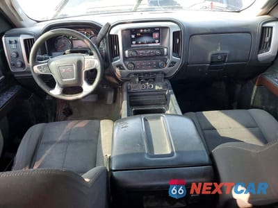 Zdjęcie 8 z 12 samochodu: 2015 GMC SIERRA K2500 SLE VIN:1GT22YEG9FZ527031 - miniatura