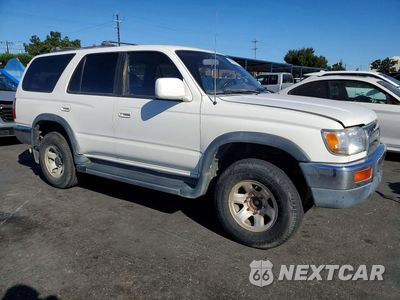 Czwarte zdjęcie samochodu z boku: 1998 TOYOTA 4RUNNER SR5 VIN:JT3GN86R0W0070132 - miniatura
