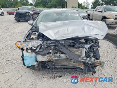 Piąte zdjęcie samochodu w środku: 2020 FORD FUSION SE VIN:3FA6P0HD8LR228917 - miniatura