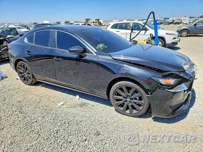 Czwarte zdjęcie samochodu z boku: 2025 MAZDA 3 SELECT SPORT VIN:JM1BPABM9S1777445 - miniatura