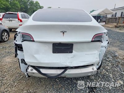 Zdjęcie 6 z 14 samochodu: 2025 TESLA MODEL Y VIN:7SAYGDEE0SA352378 - miniatura