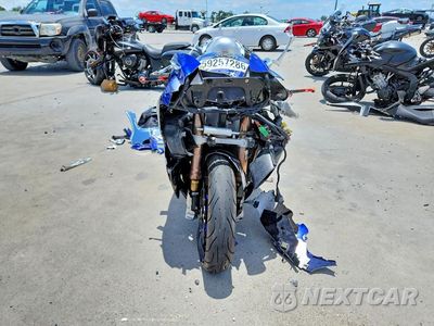 Drugie zdjęcie samochodu z przodu: 2005 SUZUKI GSX1300 RK5 VIN:JS1GW71A352101858 - miniatura