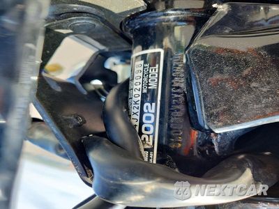 Zdjęcie 9 z 9 samochodu: 2002 HONDA VT750 CDB VIN:JH2RC44JX2K020098 - miniatura
