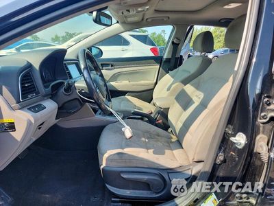 Zdjęcie 7 z 12 samochodu: 2018 HYUNDAI ELANTRA VALUE EDITION VIN:5NPD84LF8JH232965 - miniatura