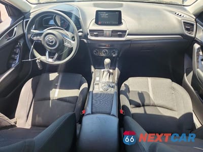 Zdjęcie 8 z 12 samochodu: 2017 MAZDA 3 SPORT VIN:3MZBN1U79HM155336 - miniatura